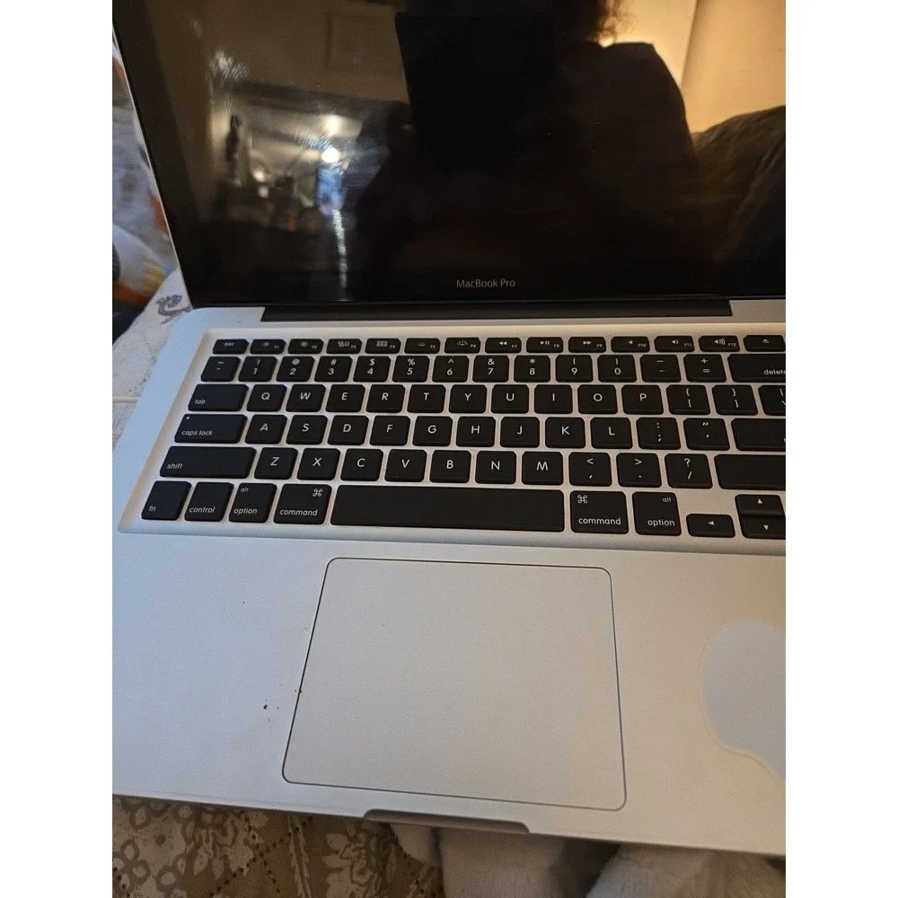 Apple MacBook 15